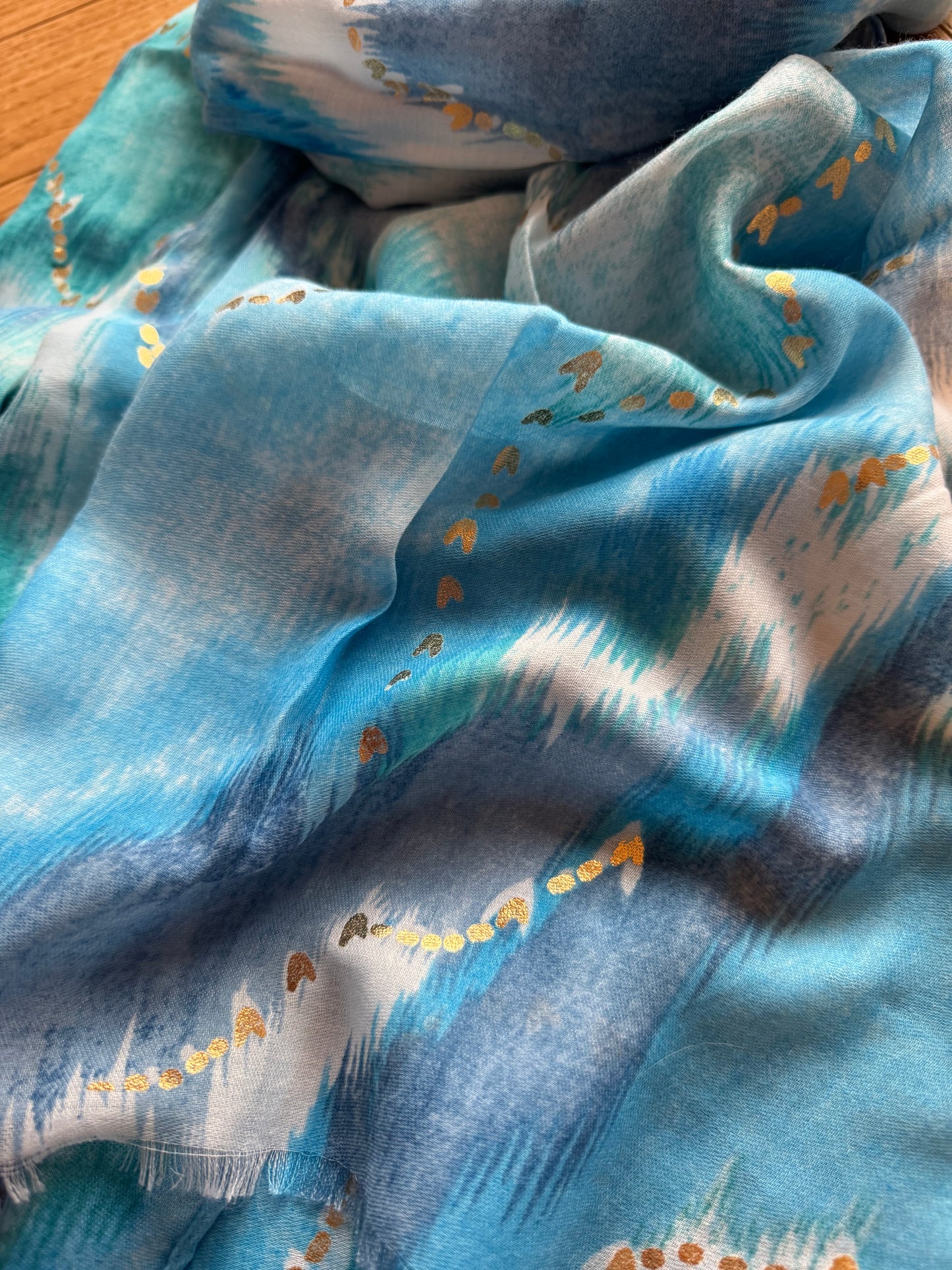 Wave scarf with gold foil