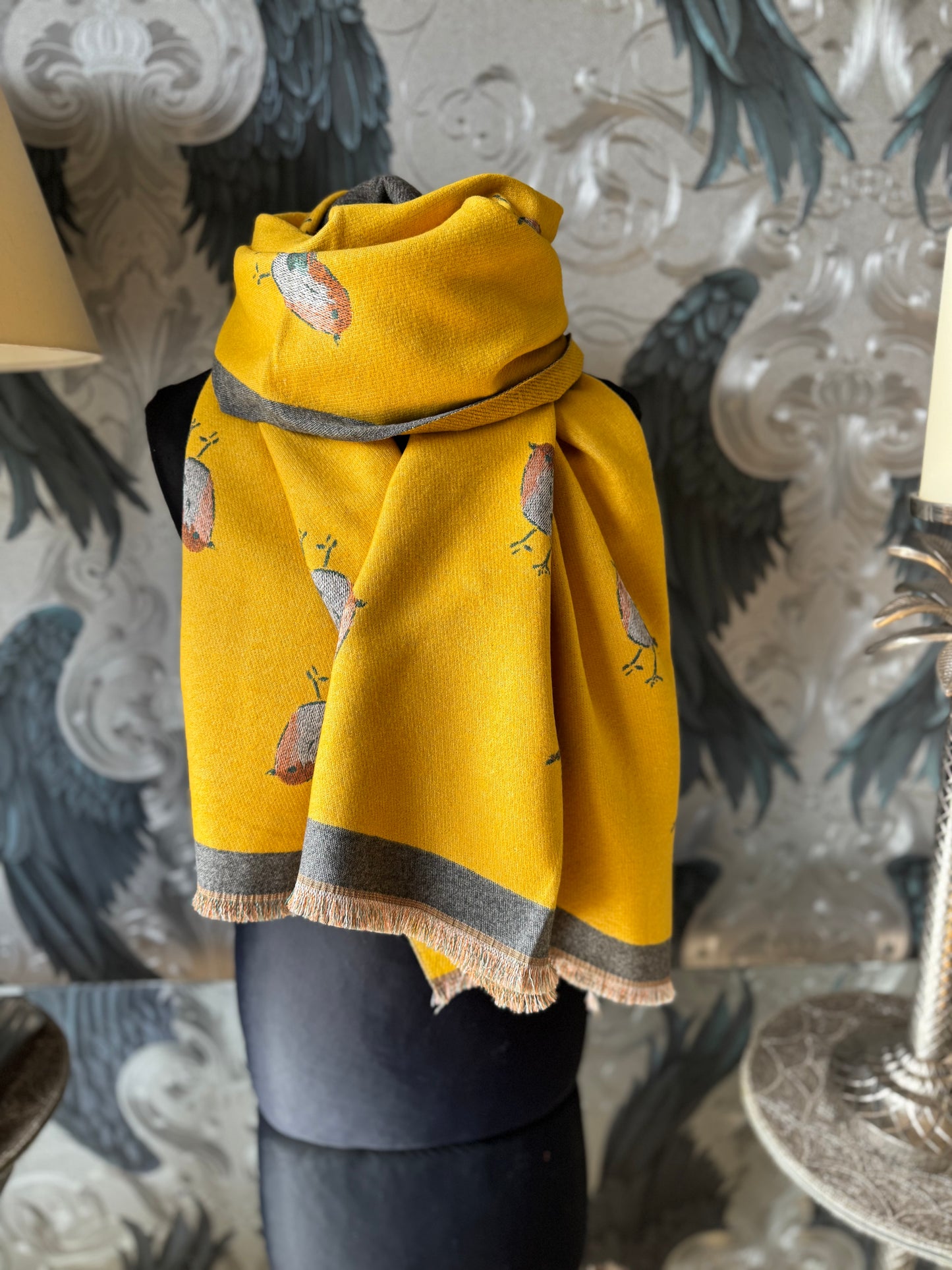 Robin Scarf