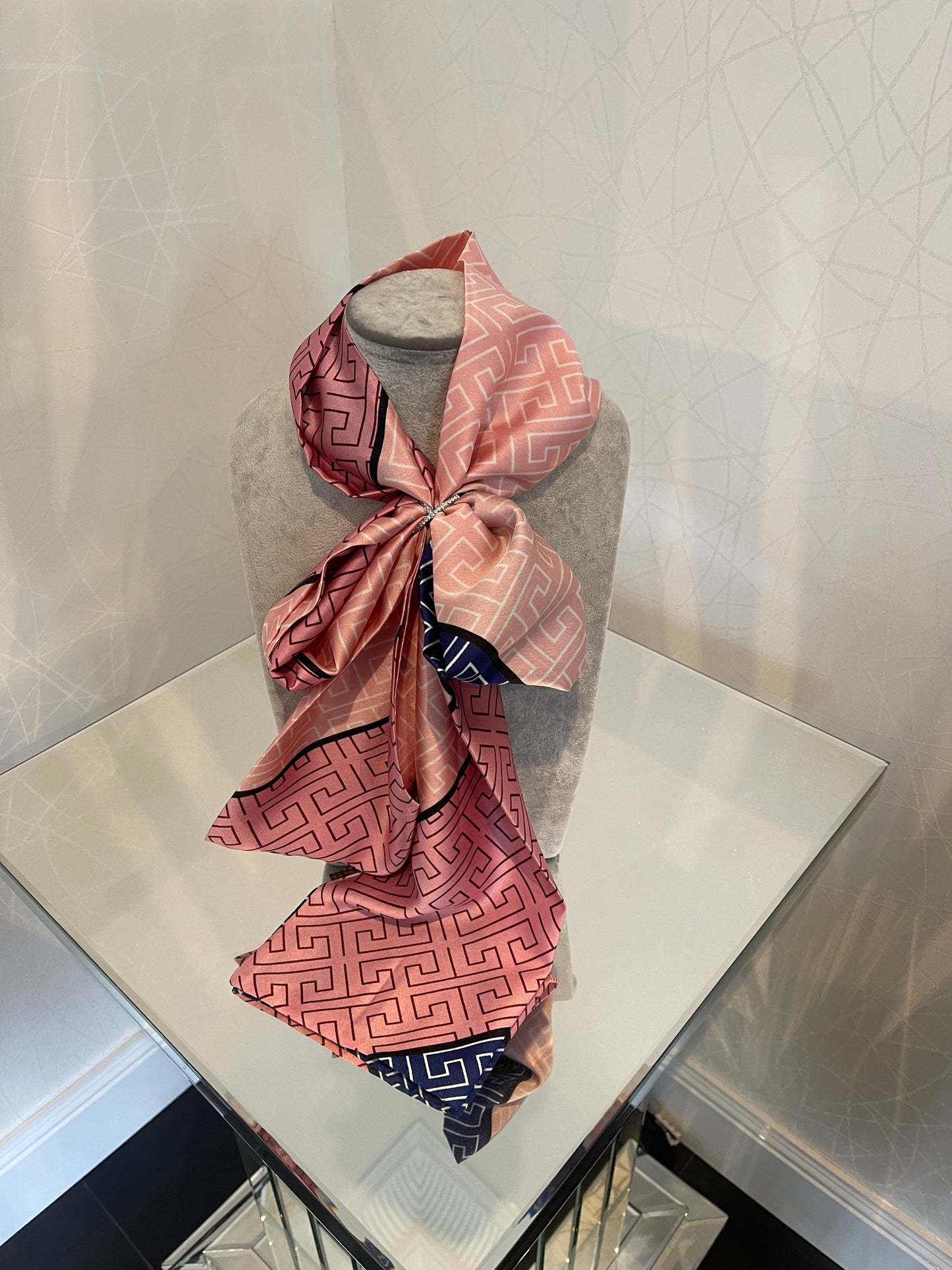 £3 Scarf Sale - Thin Scarf