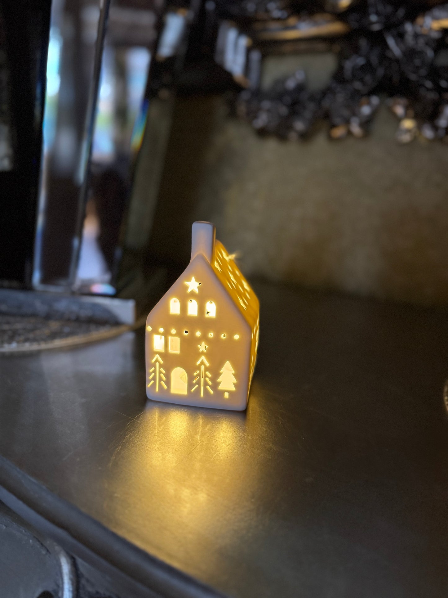 Star Light Up LED House