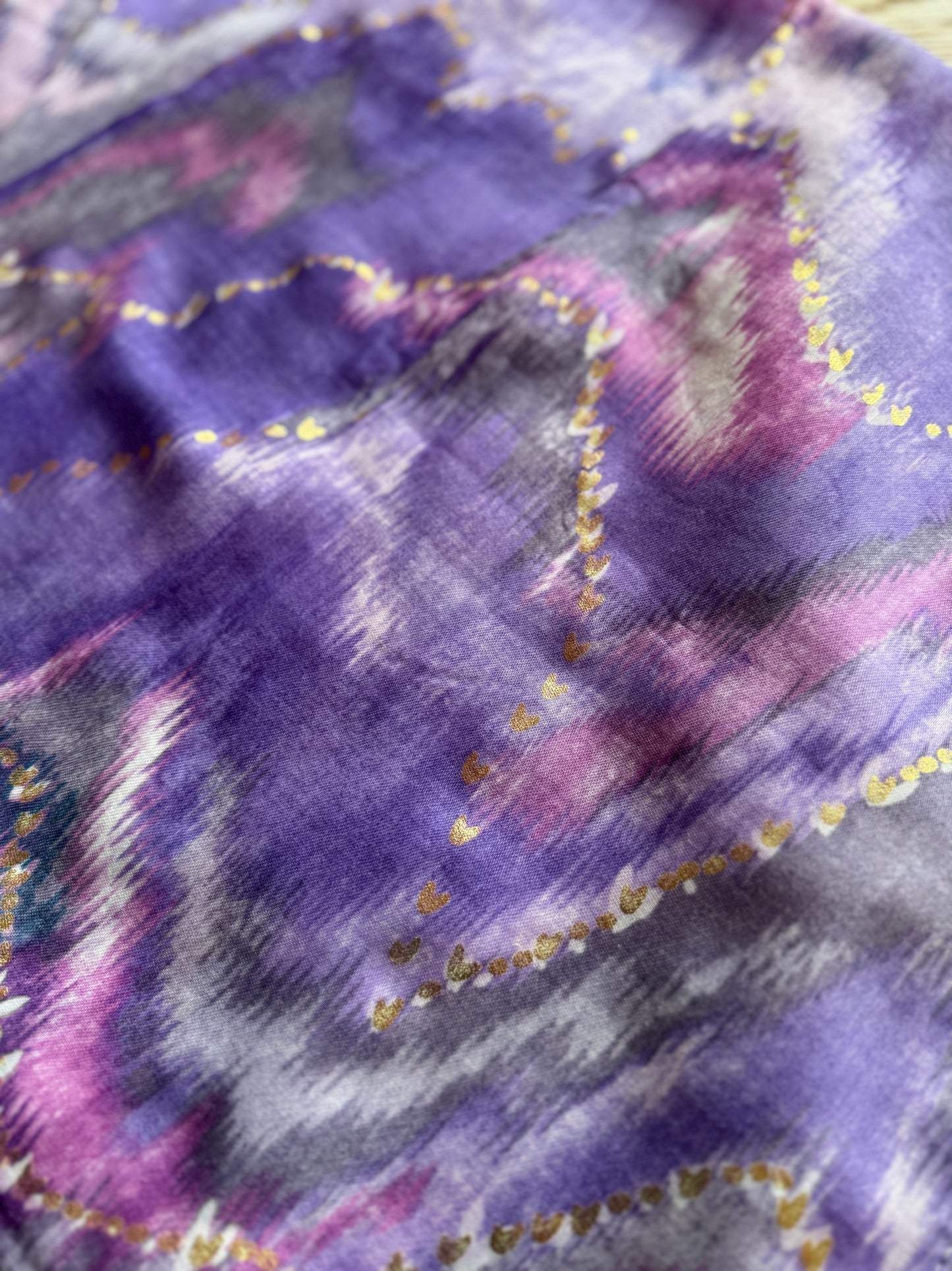 Wave scarf with gold foil
