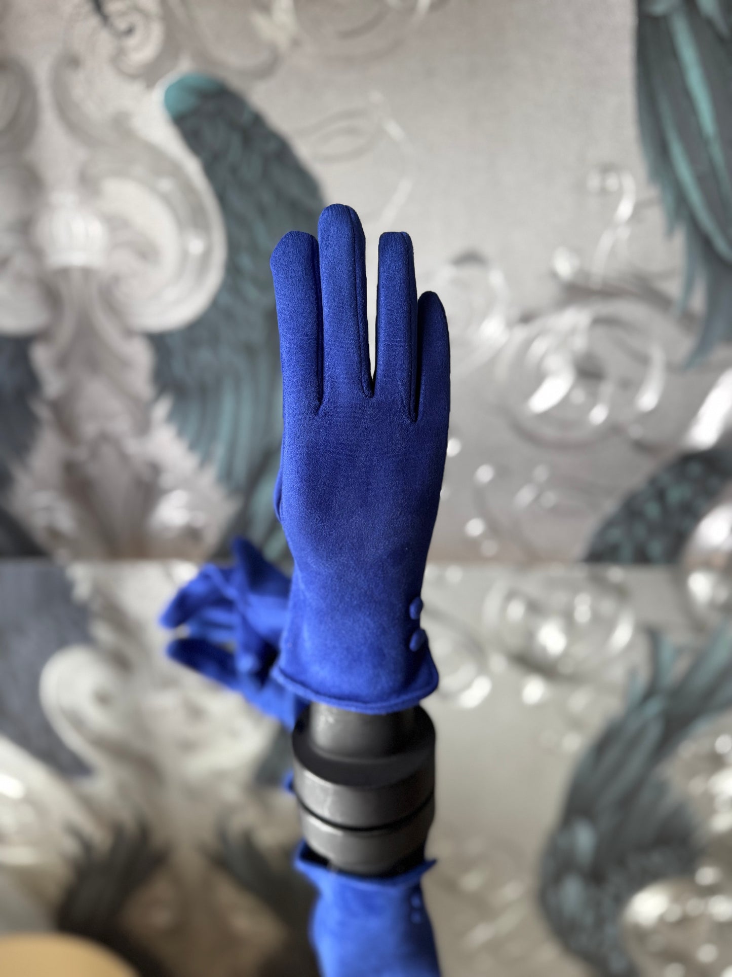 Button Gloves