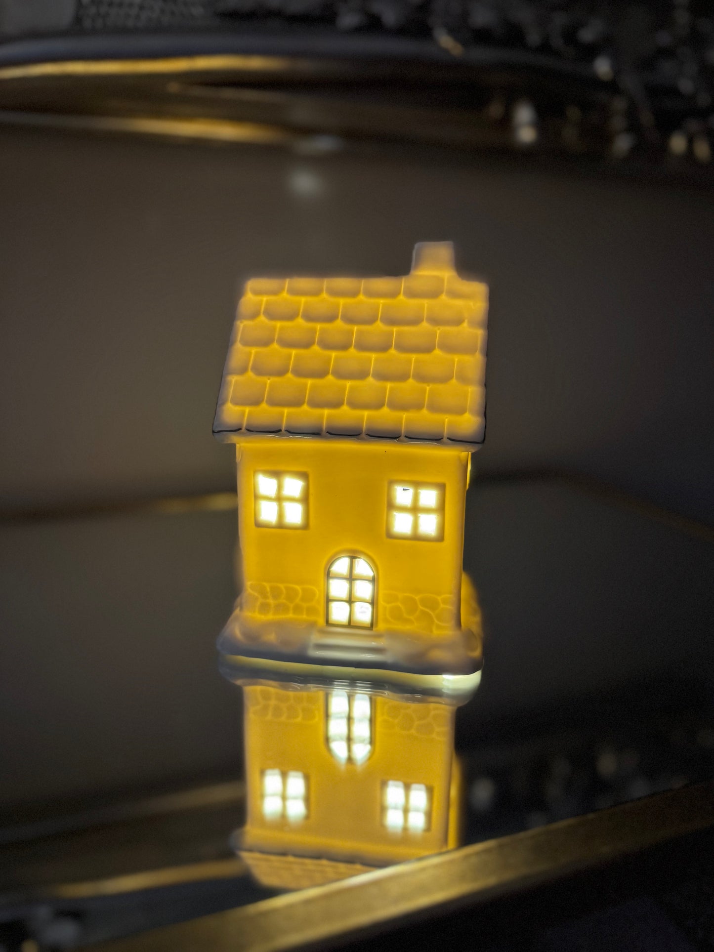 Medium LED Ceramic House