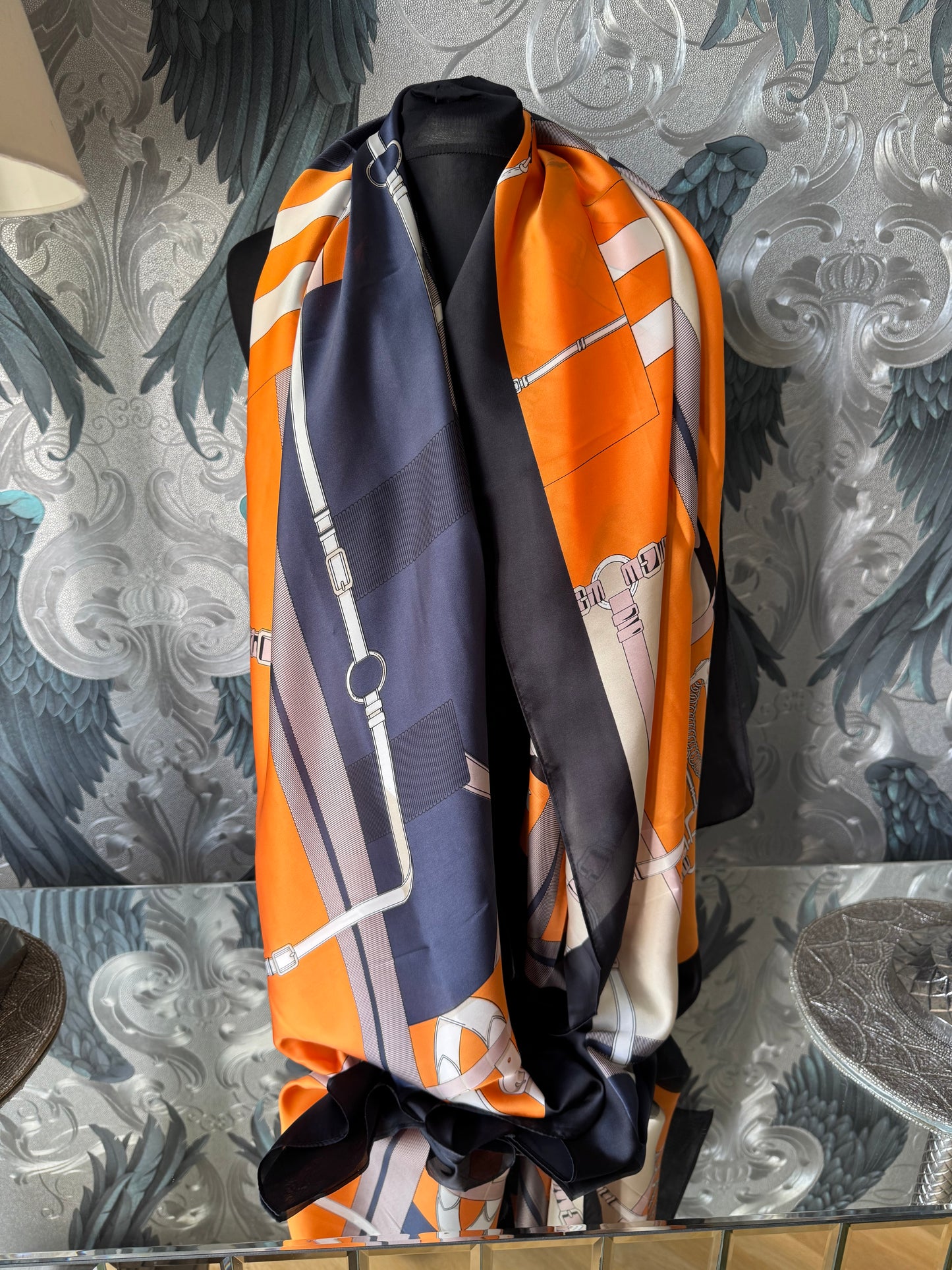 Dakota Silky feel Chain Scarf