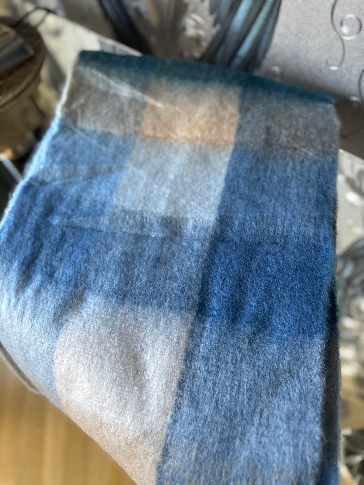 Fluffy Checked Scarf