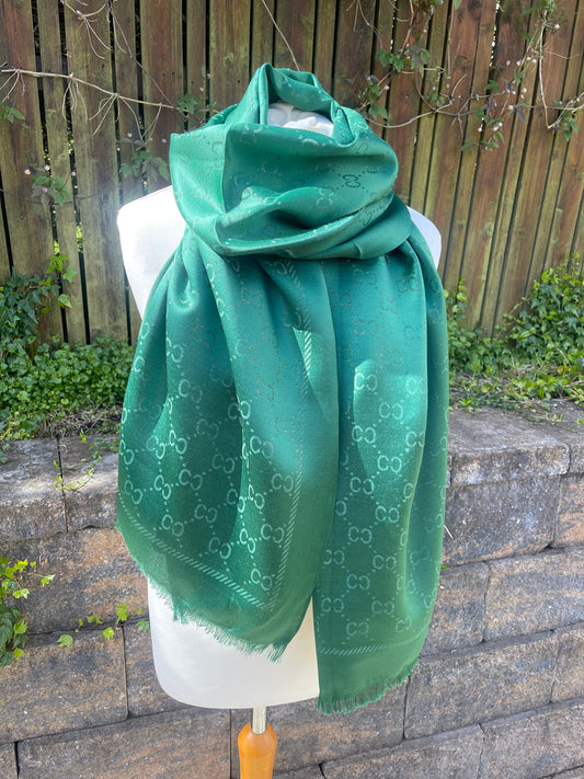 Carrie Scarf