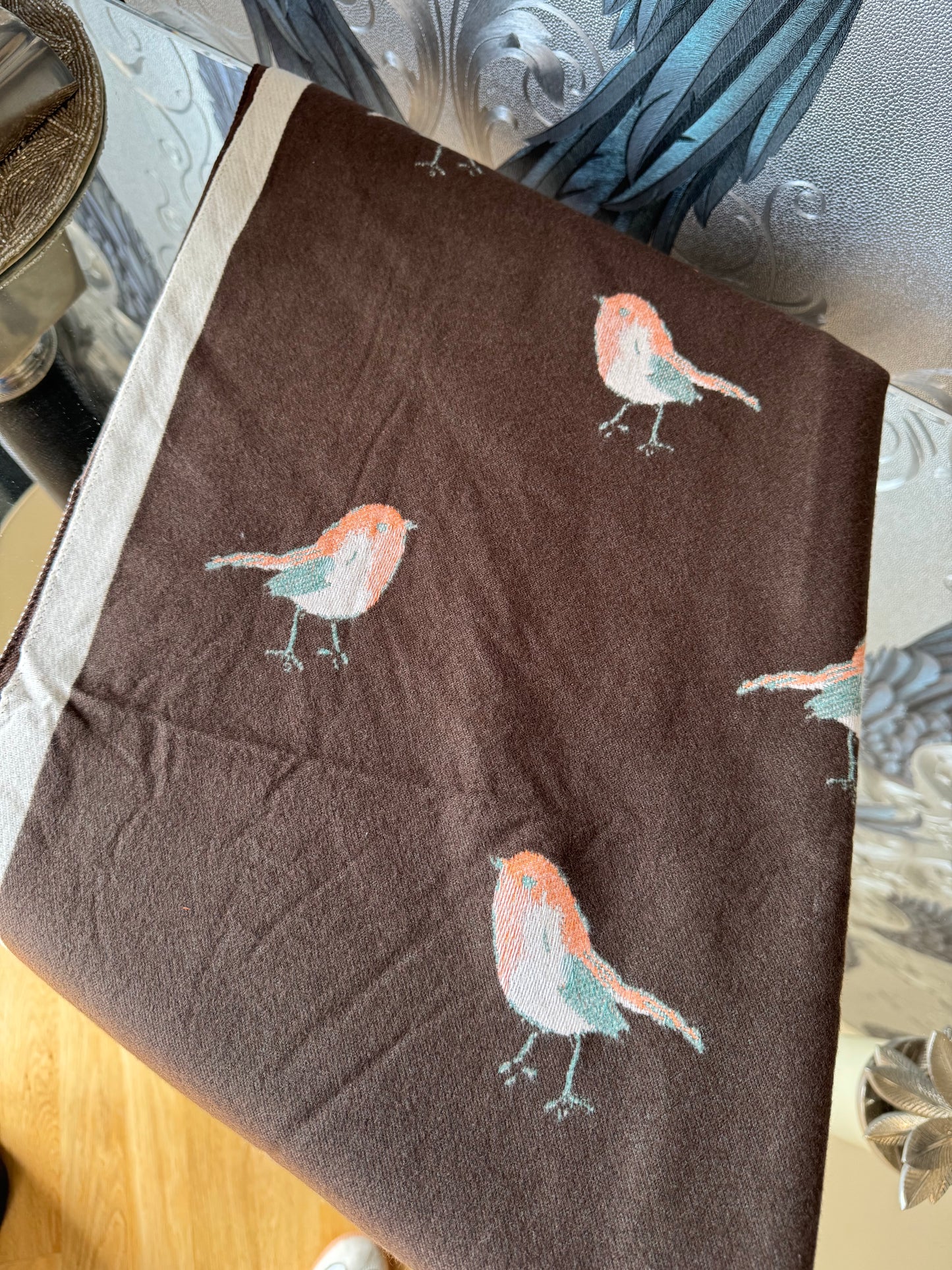 Robin Scarf