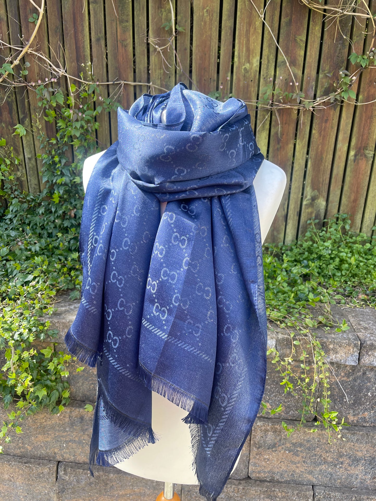 Carrie Scarf