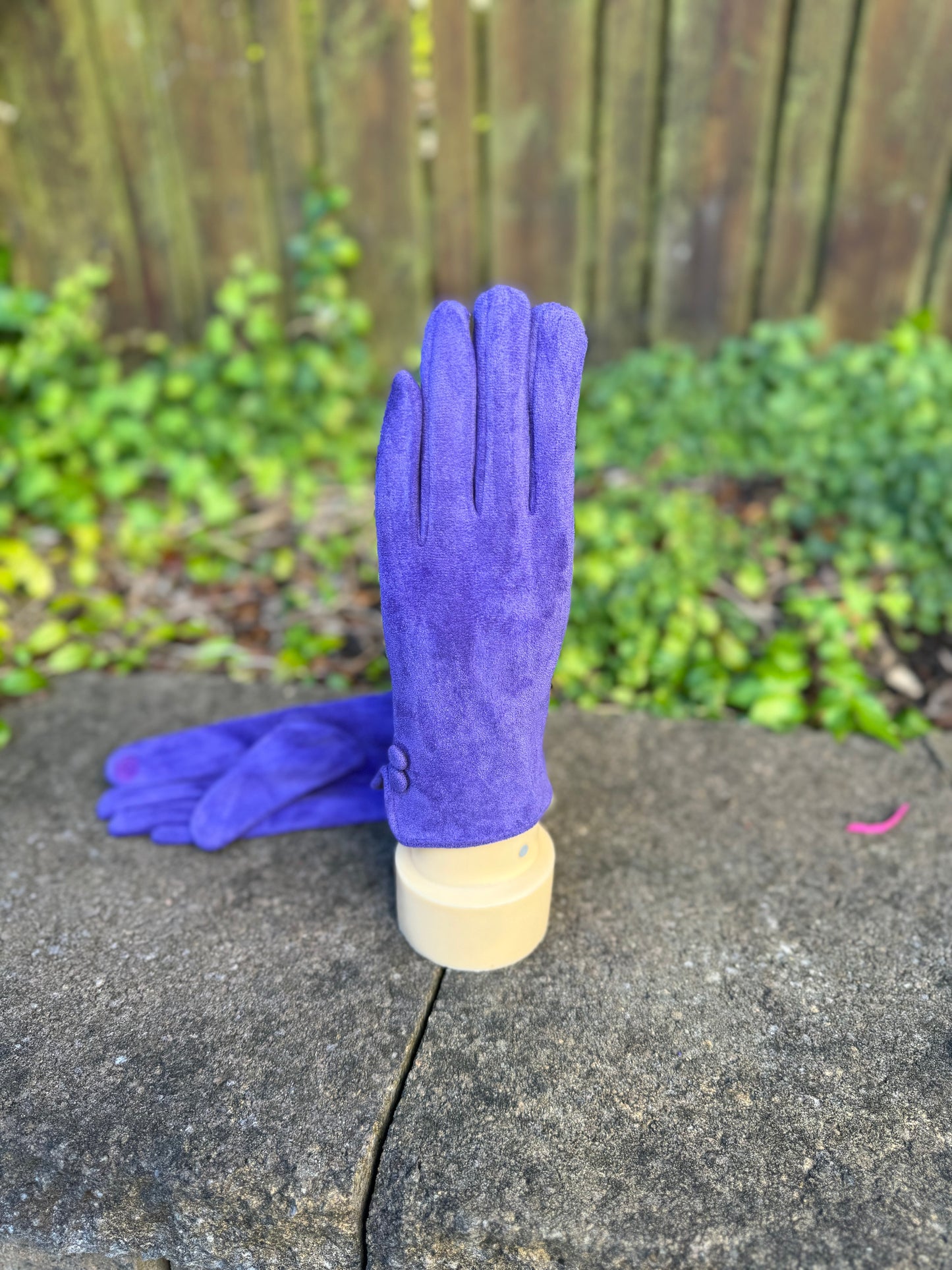 Button Gloves