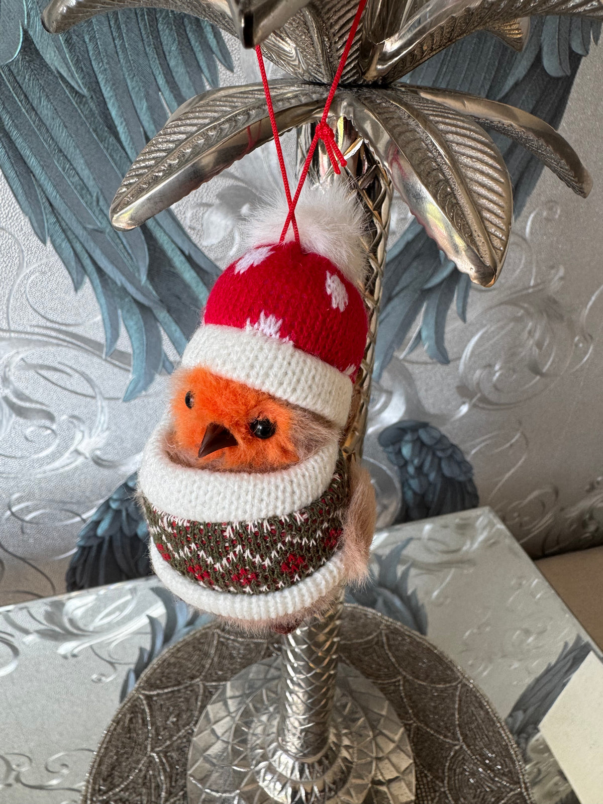 Robins In Jumpers Decorations