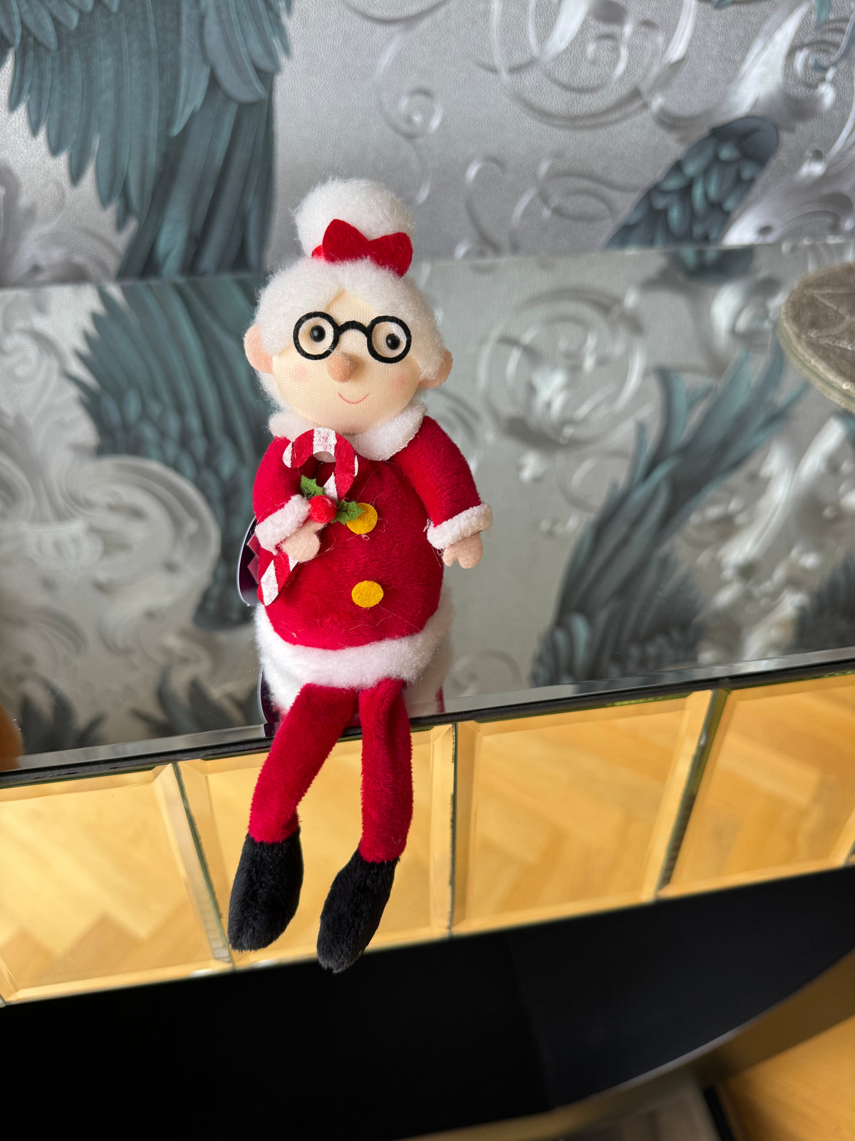 Dangling Legged Mr and Mrs Claus