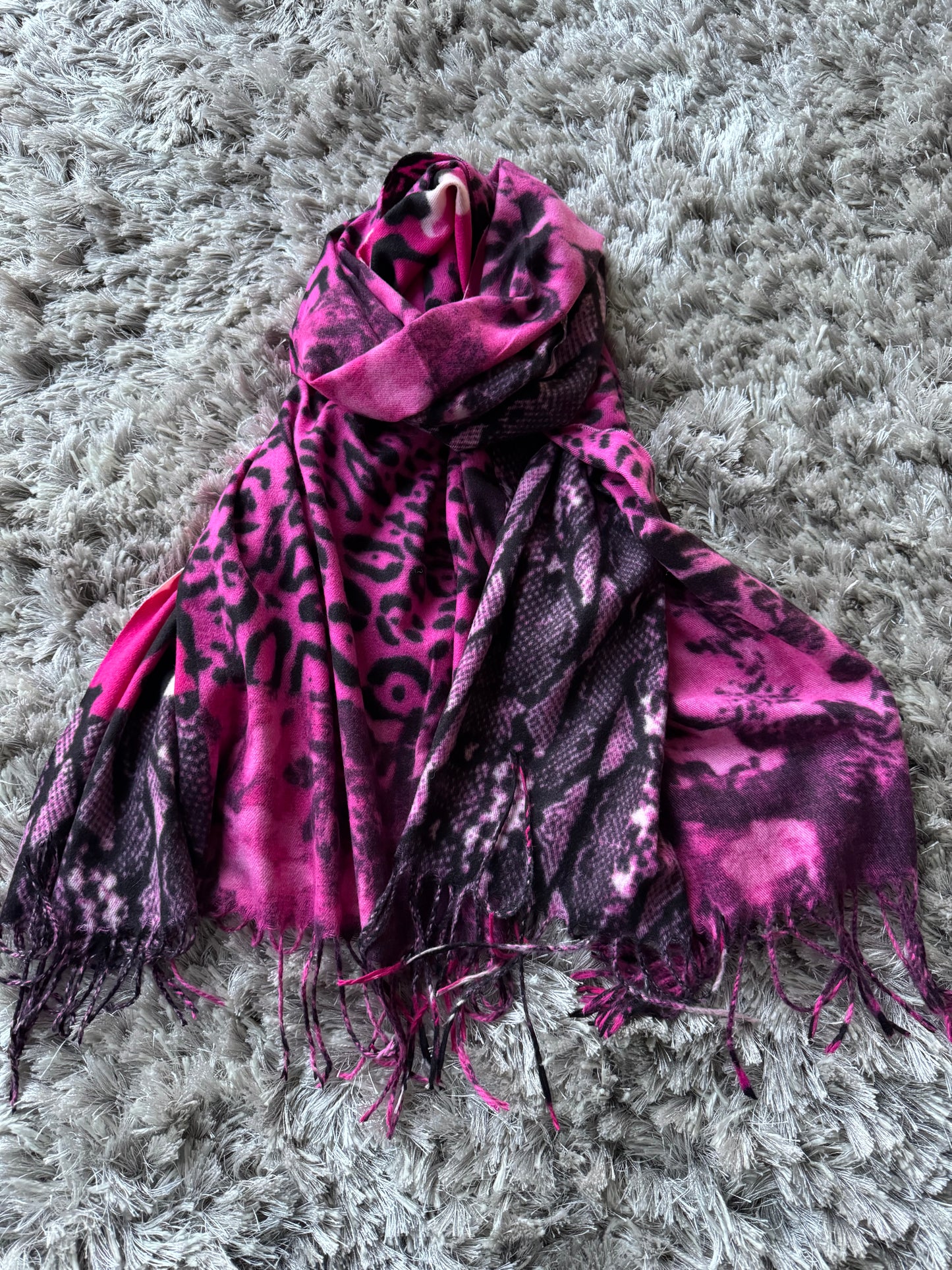 Scarf and Gloves - Black Friday Bundle