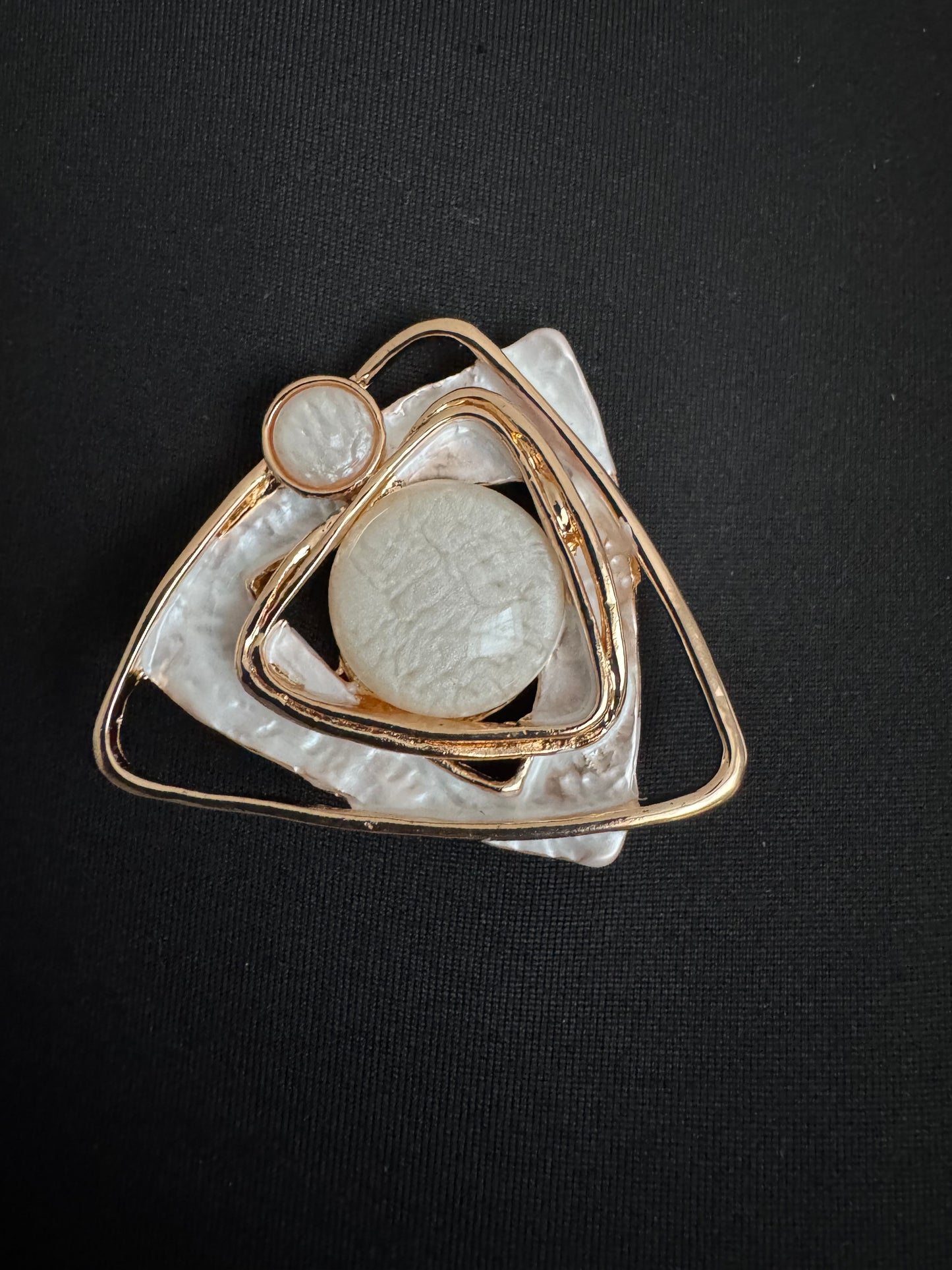 Magnetic Brooches