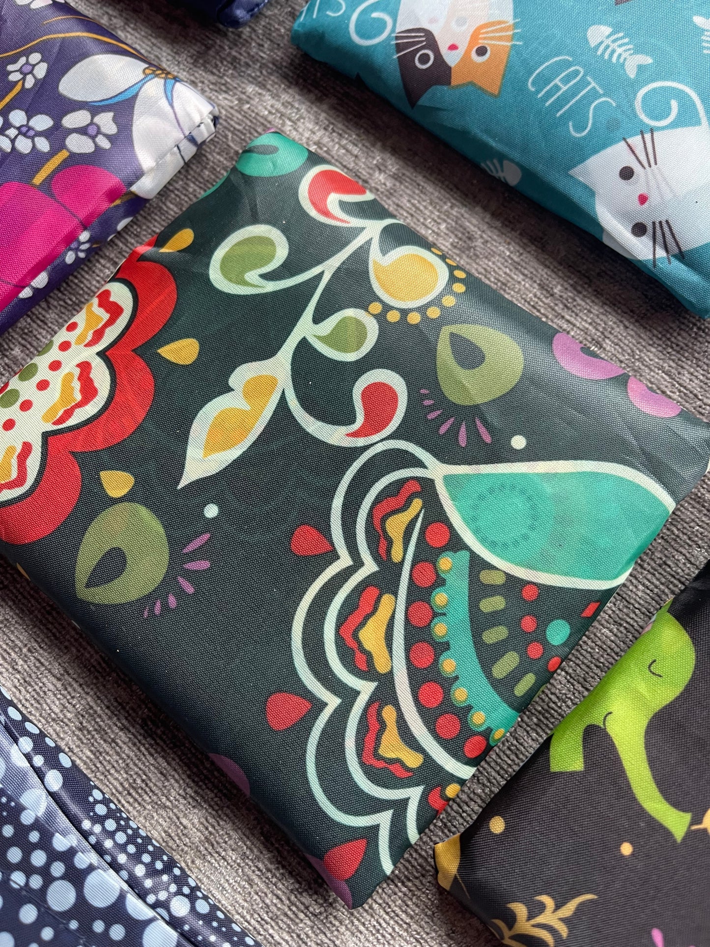 Reusable folding shopping bags