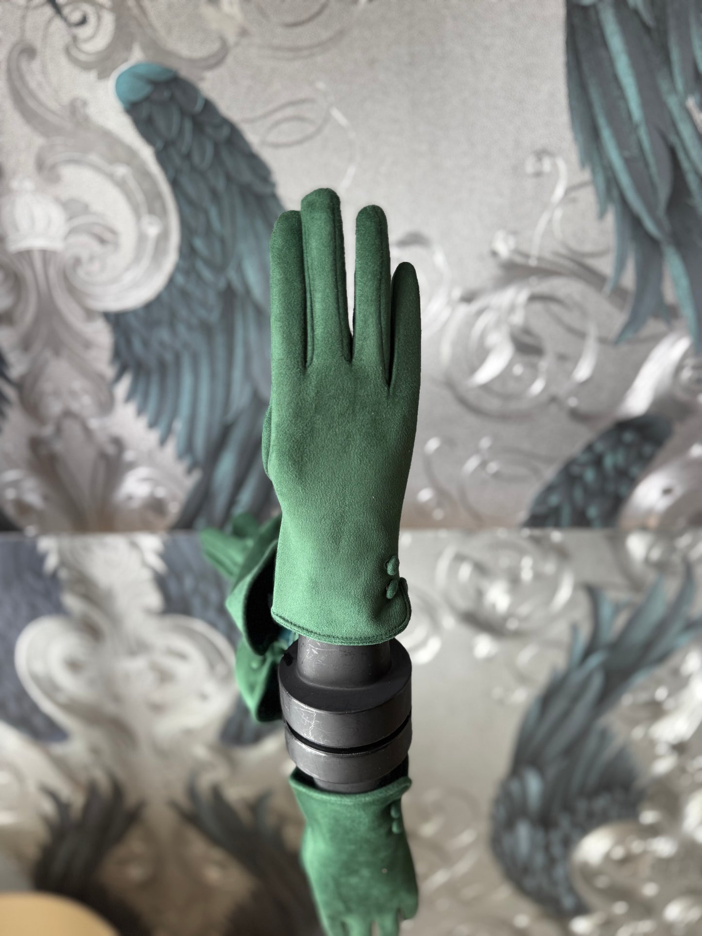 Button Gloves