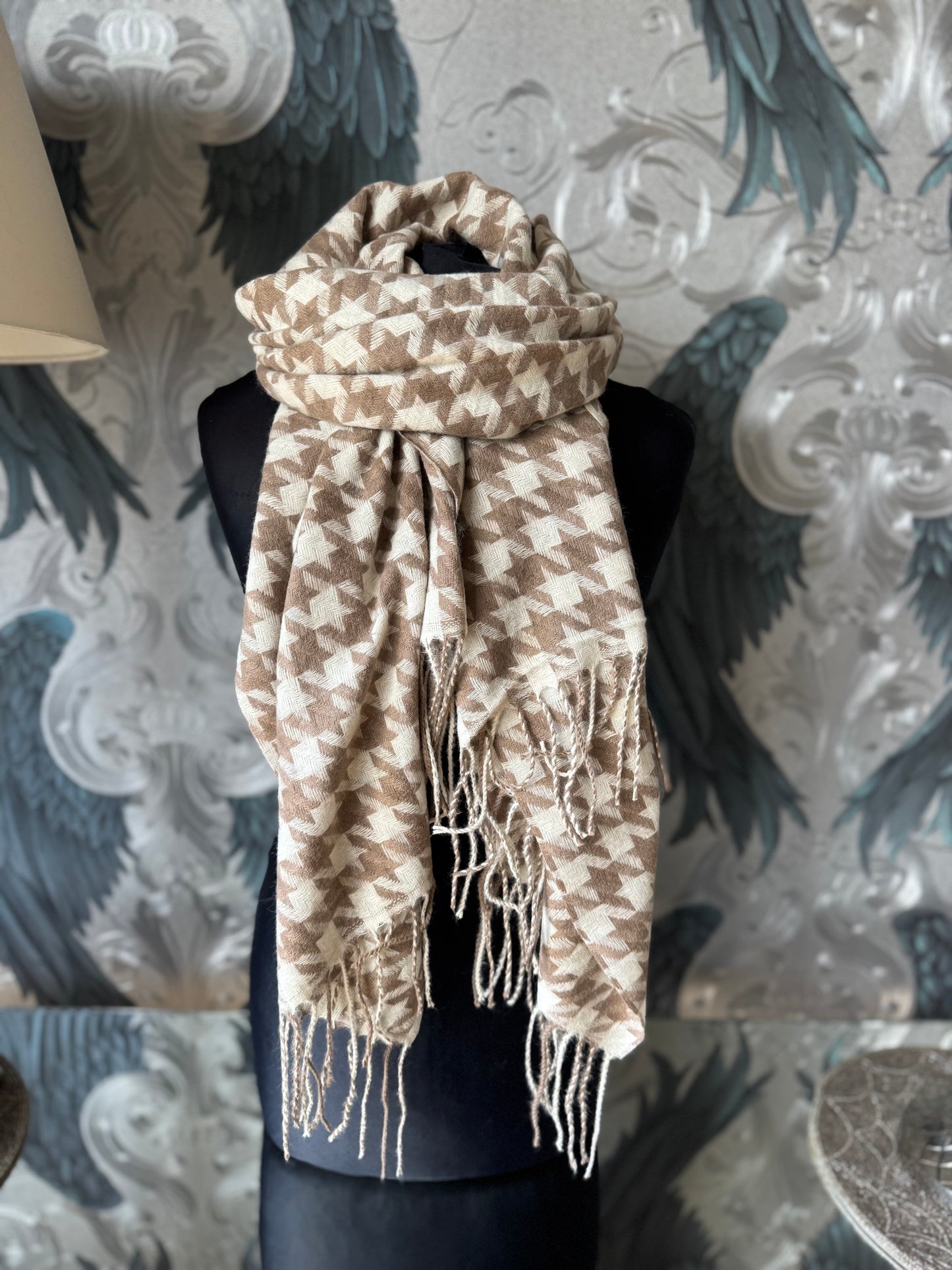 Dogtooth Scarf