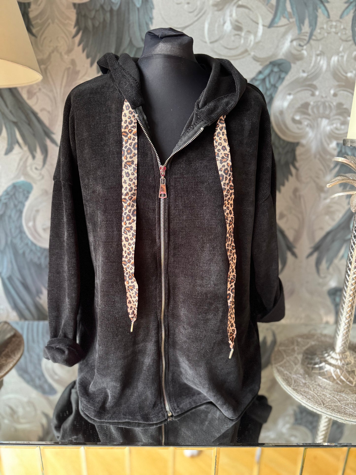 Zipped Hoodie with Leopard Ribbon