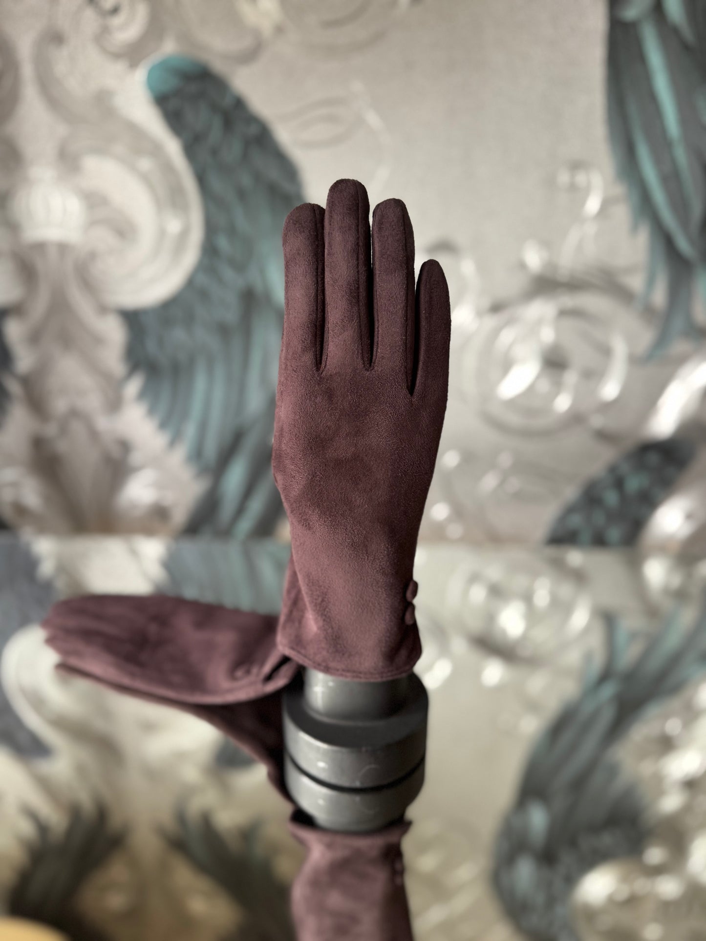 Button Gloves