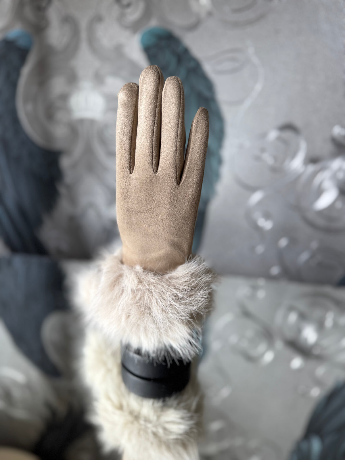 Fluffy Cuff Gloves