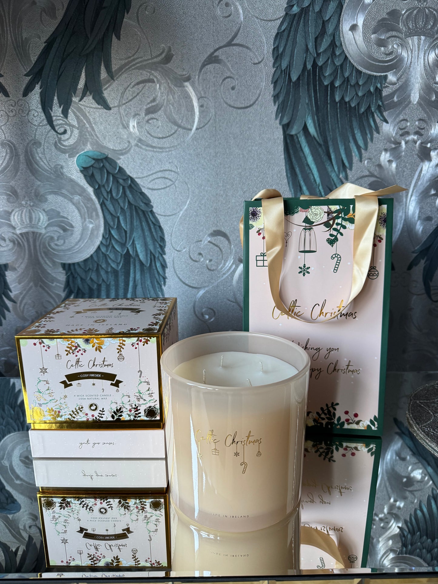 Large 4 Wick Celtic Candle - 1400g with gift box and bag