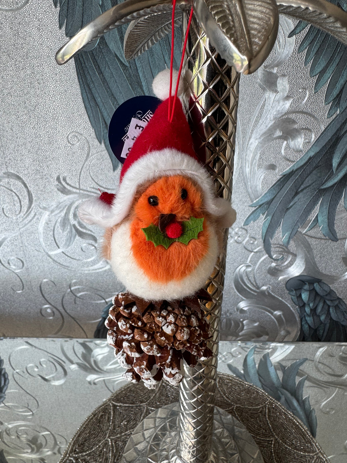 Robins on Cone Decorations