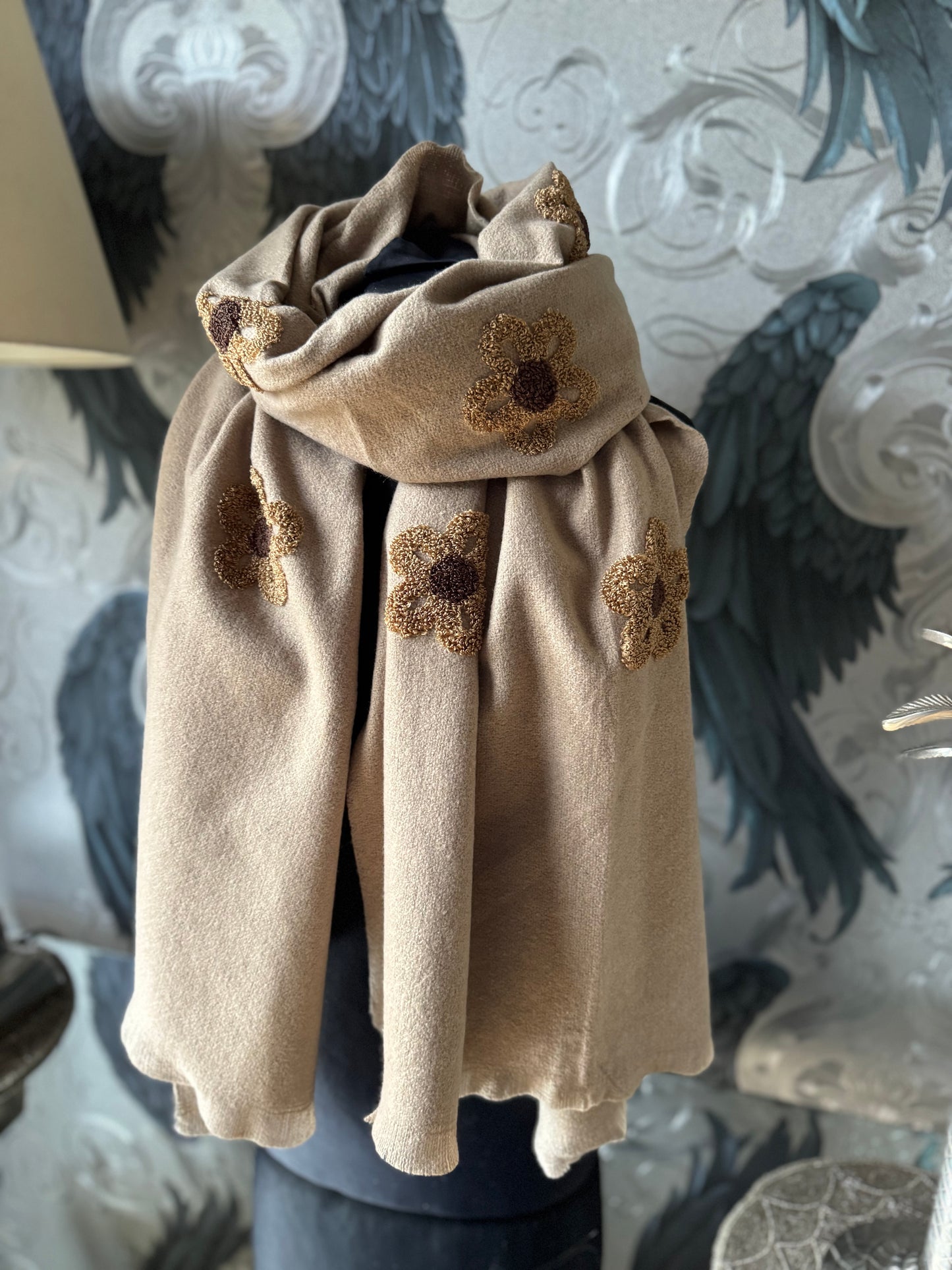 Daisy Scarf