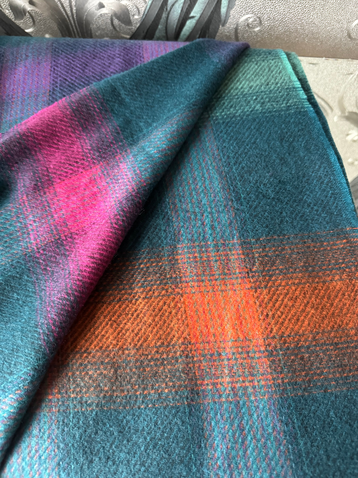 Soft Checked Scarf