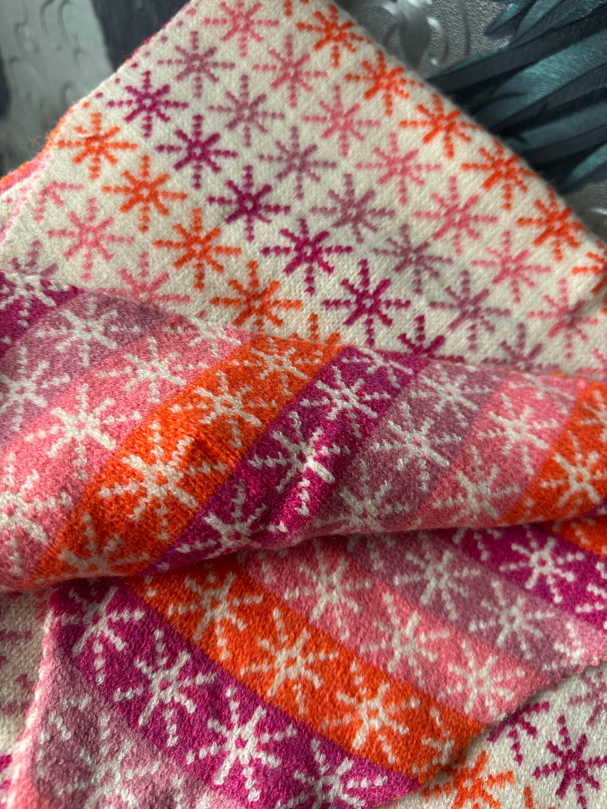 Pom Snowflake Scarf