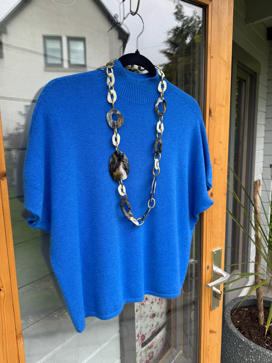 Resin Shape and Gold Loop Necklace