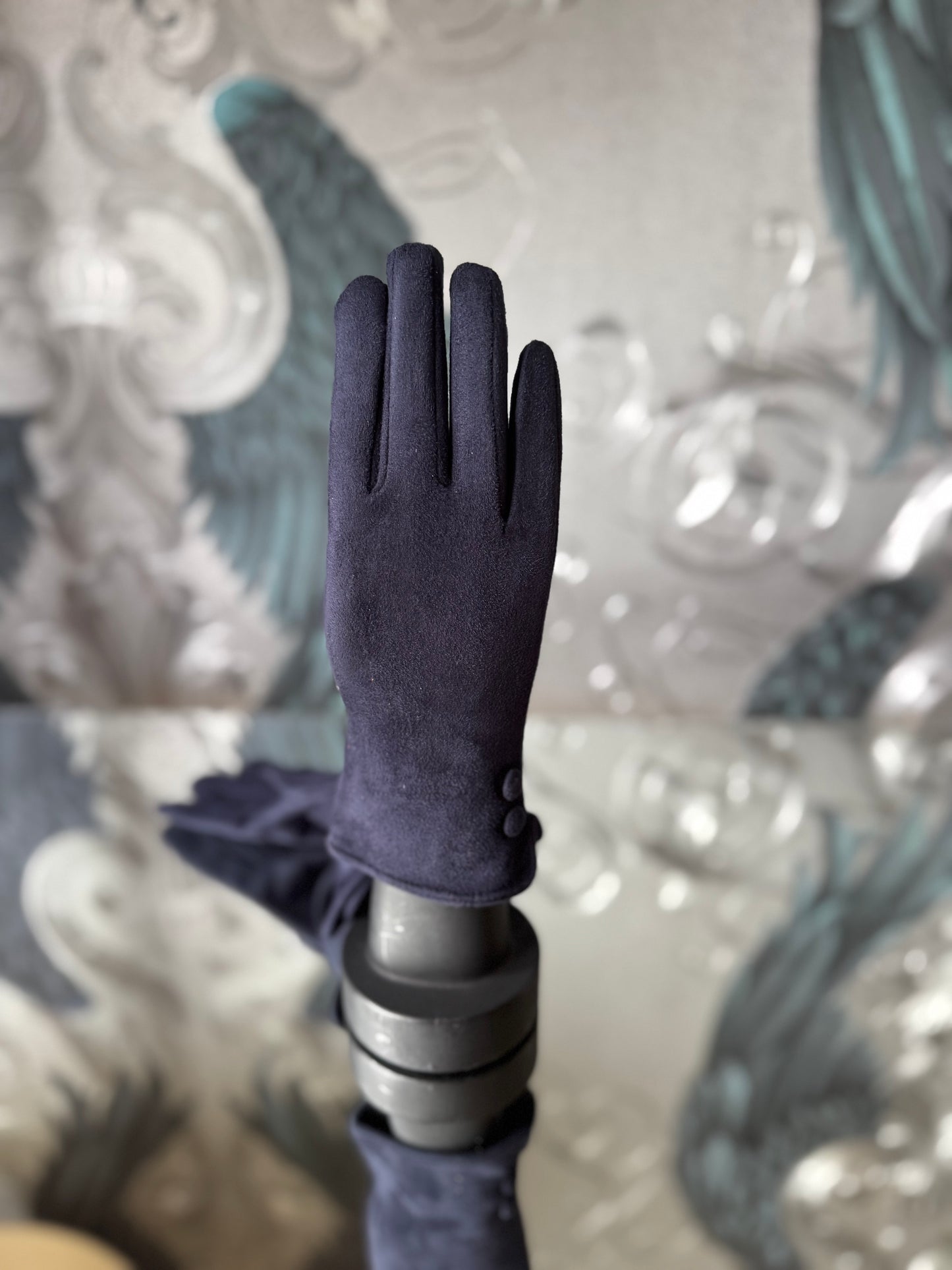 Button Gloves