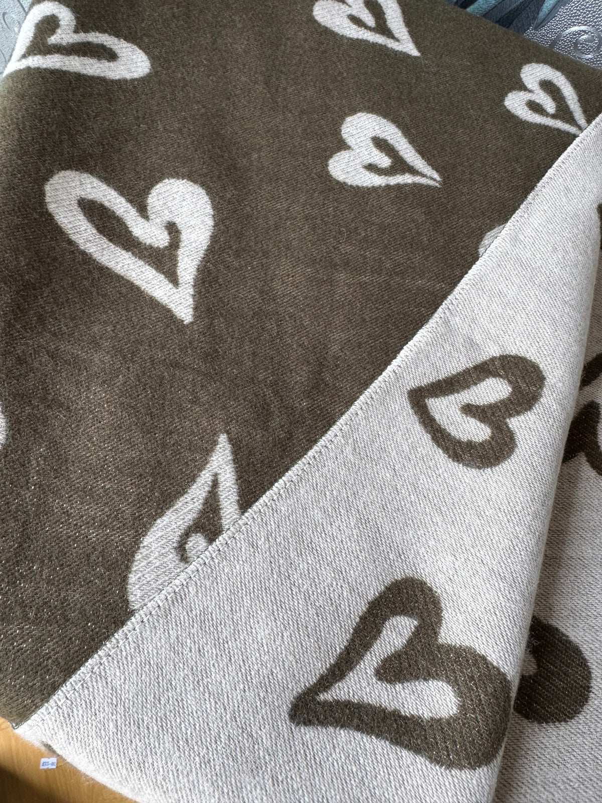 Reversible Sparkle Heart Scarf