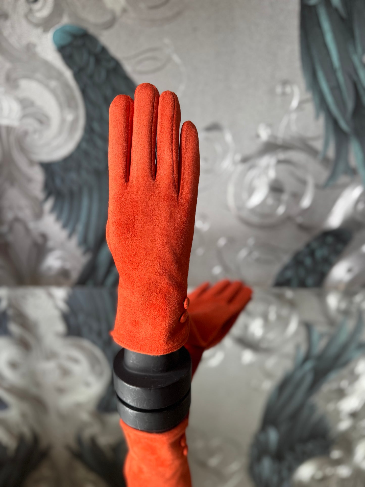 Button Gloves