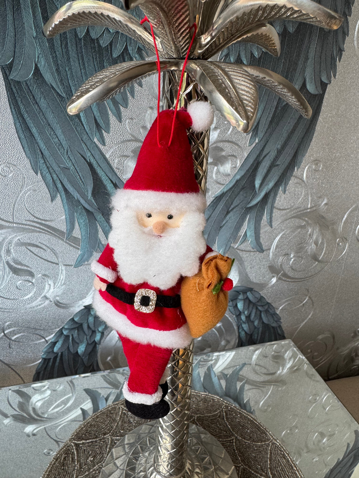 Hanging Mr and Mrs Claus